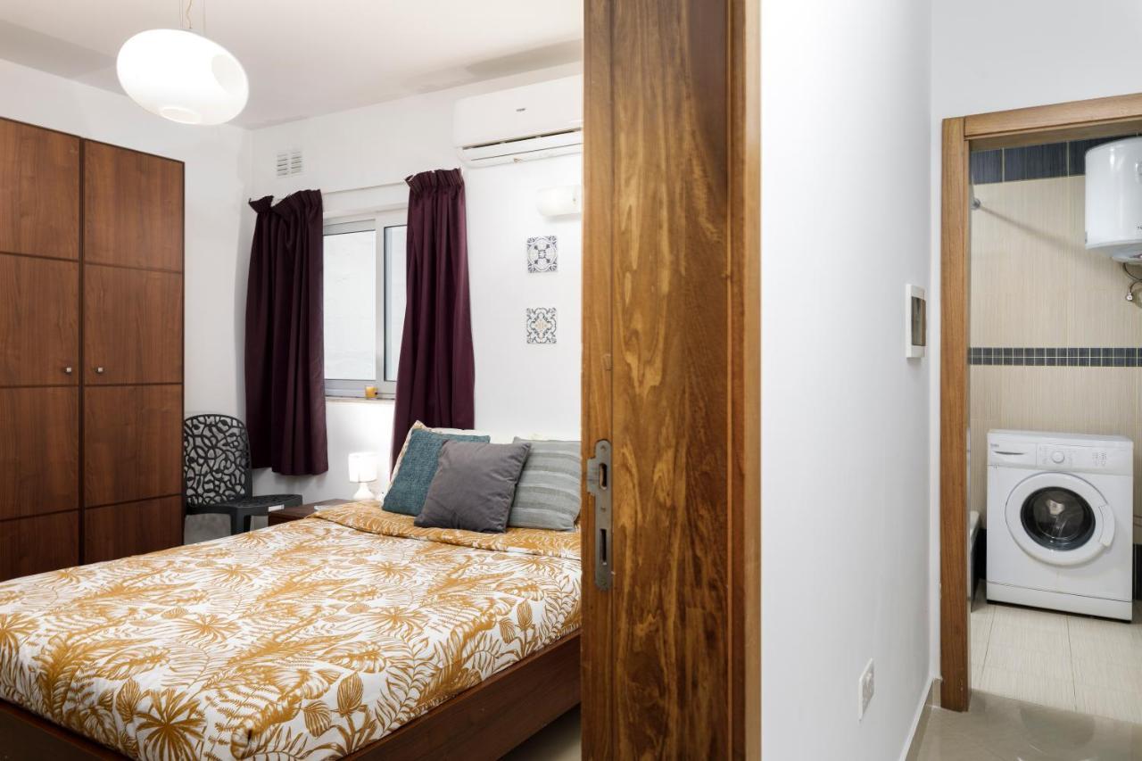 Hilltop Apartments - Stylish Comfort Living Close To The Sea, Bugibba Сент-Полс-Бей Экстерьер фото